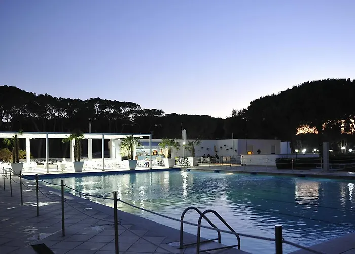 La Serra Holiday Village & Beach ResortAlbergo